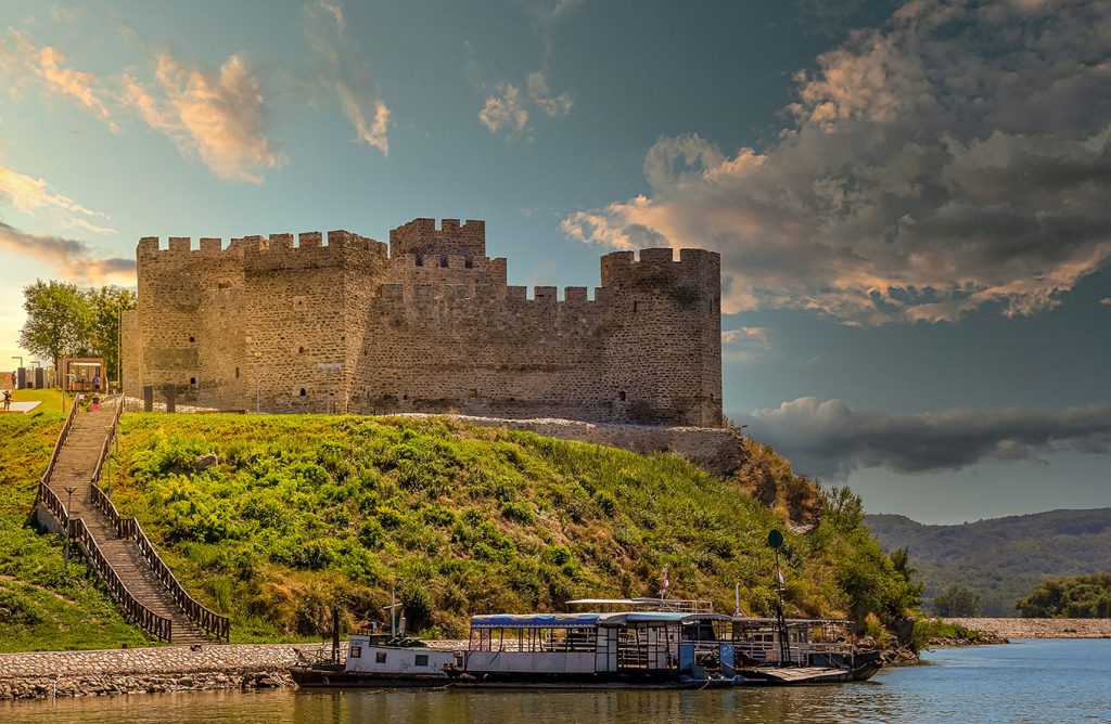 Ram je tvrđava na desnoj obali Dunava u istoimenom selu
